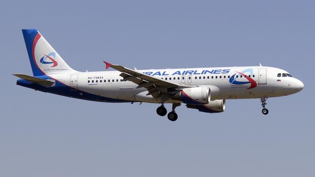 RA-73834:Airbus A320-200:Уральские авиалинии